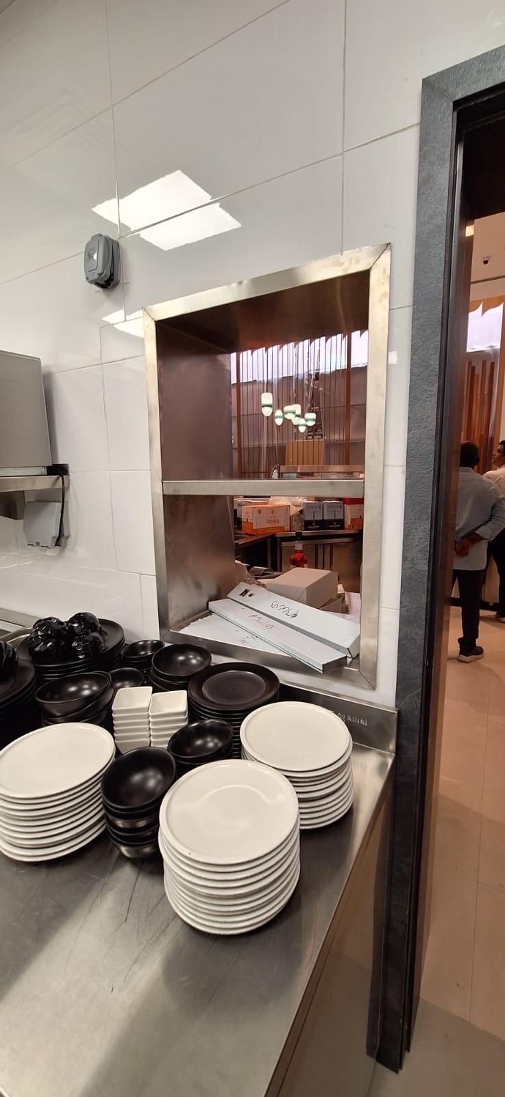 Sushi Library - The Avenues (6)